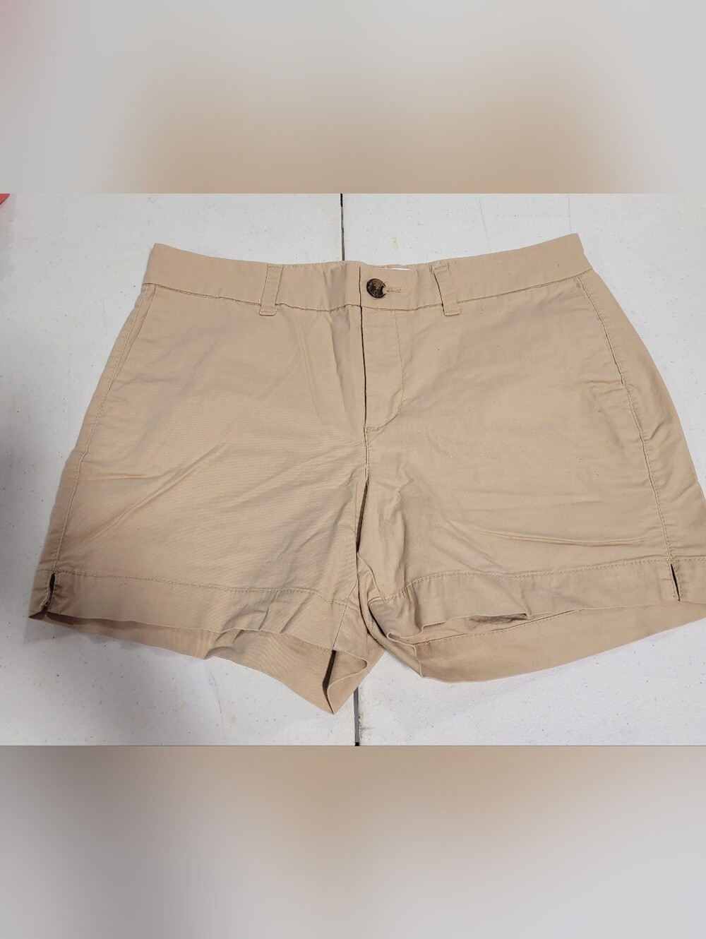 Old Navy Women's Khaki Tan Casual Shorts - Picture 1 of 3